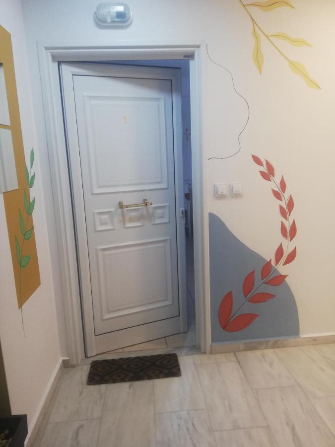 Maria'S Studio No1 In Heraklion/Wifi/Ac Kültér fotó